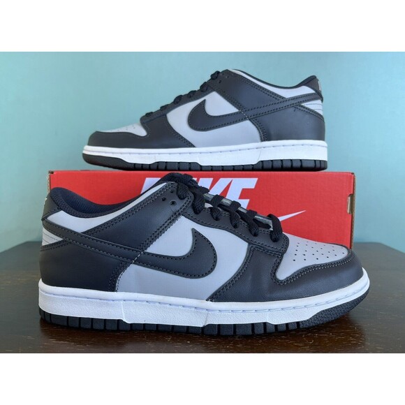 Nike Dunk Low GS “Georgetown” Size 7Y/Women´s Size...